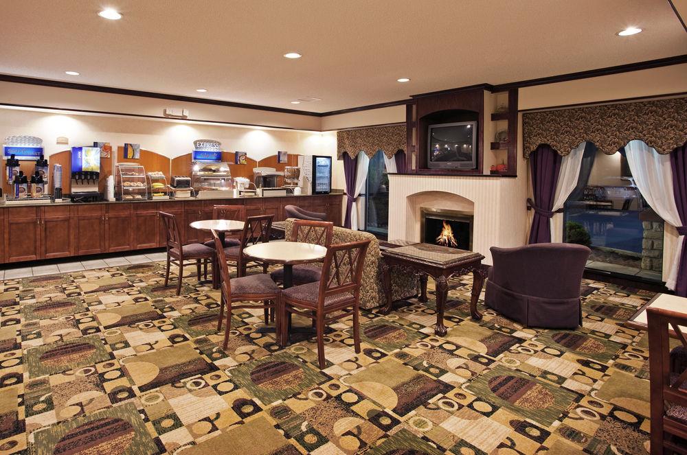 Holiday Inn Express Hotel & Suites Circleville By Ihg Eksteriør billede