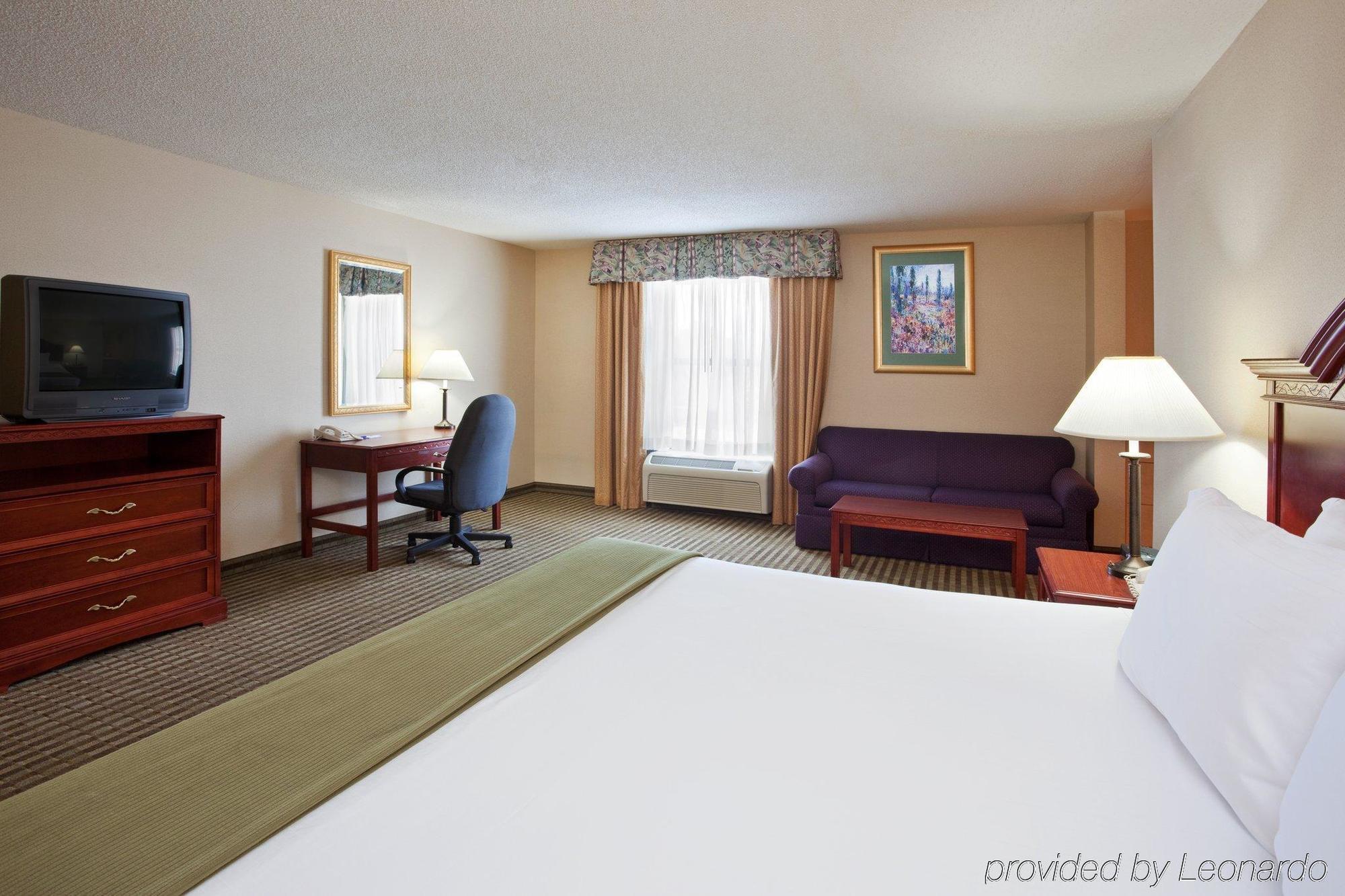 Holiday Inn Express Hotel & Suites Circleville By Ihg Eksteriør billede