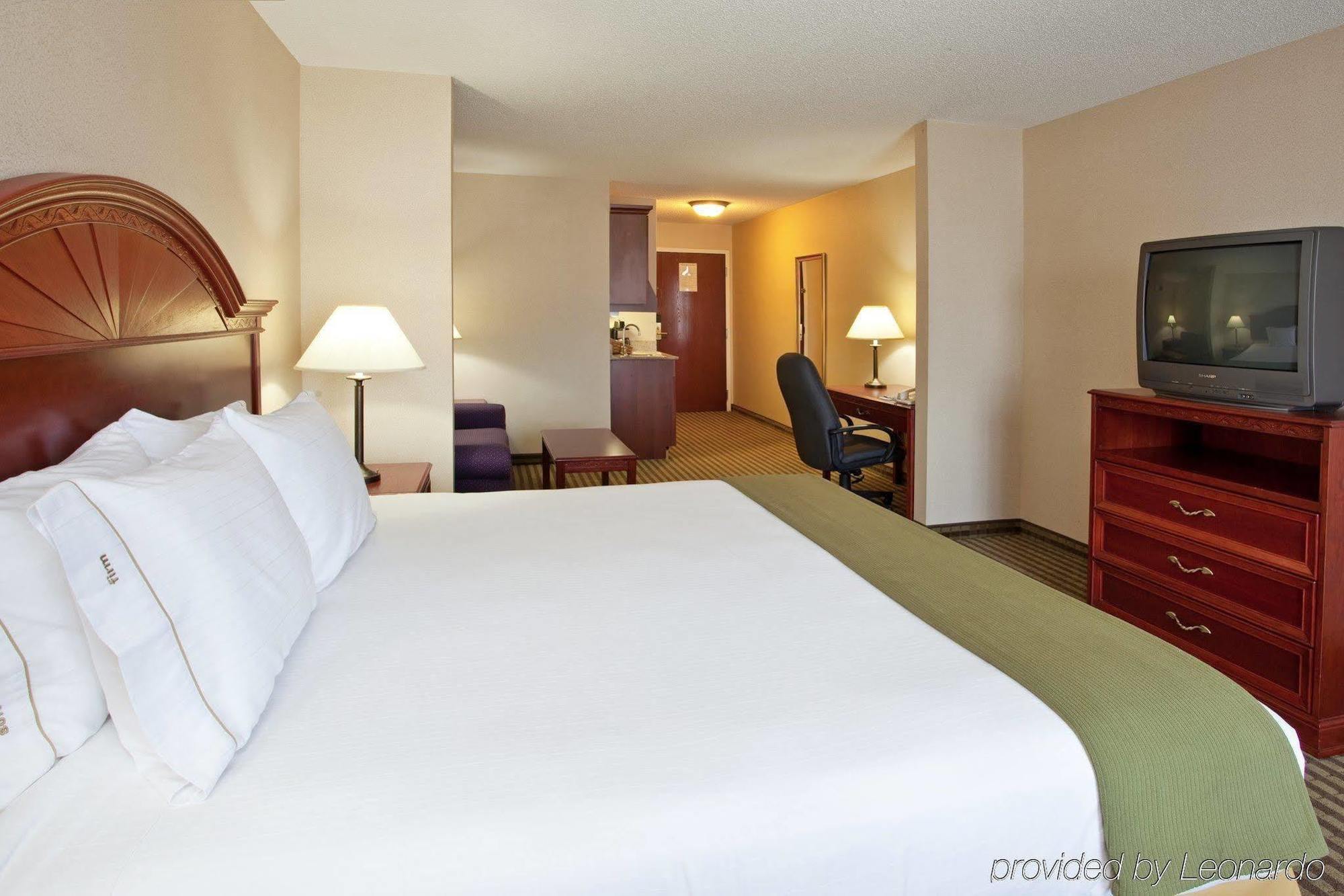 Holiday Inn Express Hotel & Suites Circleville By Ihg Eksteriør billede